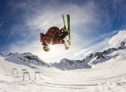 九游娱乐网页-浓眉赛后评分拉满，公牛对阵掘金的背后，是超级巨星的唯一性证明