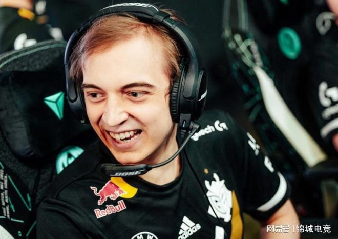 EG横扫DK,Uzi关键制胜的简单介绍 EG横扫DK,Uzi关键制胜的简单介绍