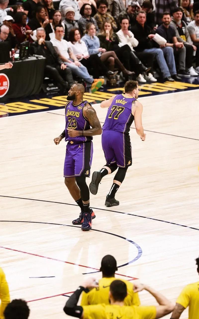 关于人大胜湖人,主教练:球员们展现顽强斗志的信息 关于人大胜湖人,主教练:球员们展现顽强斗志的信息