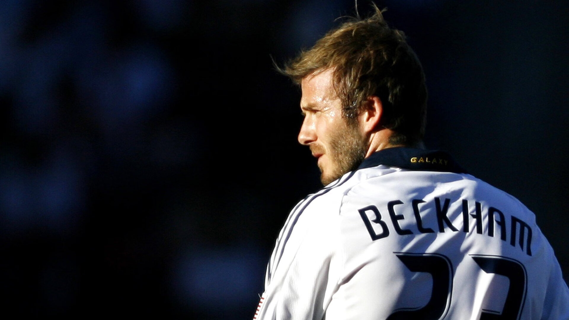 赛道与绿茵的交响，迪巴拉关键回合不手软的启示