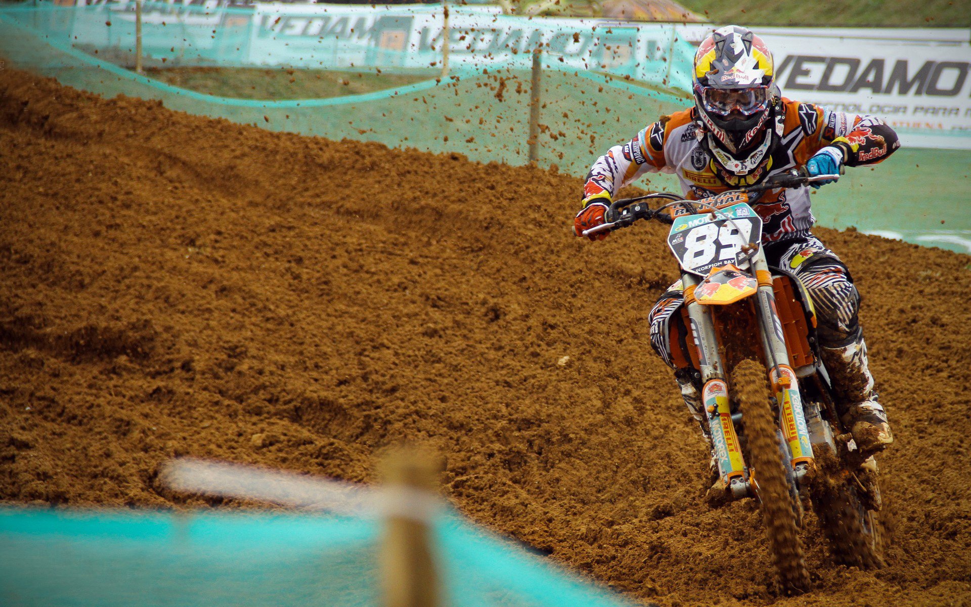 德甲争冠战之夜，阿圭罗存在感拉满