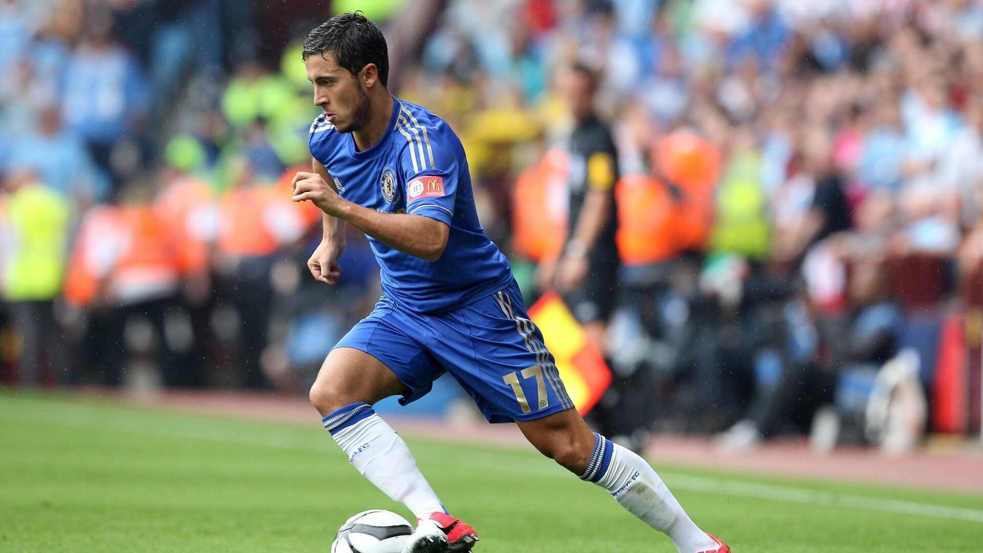 冰岛奇袭与街道狂飙，当F1焦点战遇见毕尔巴鄂的单节神话